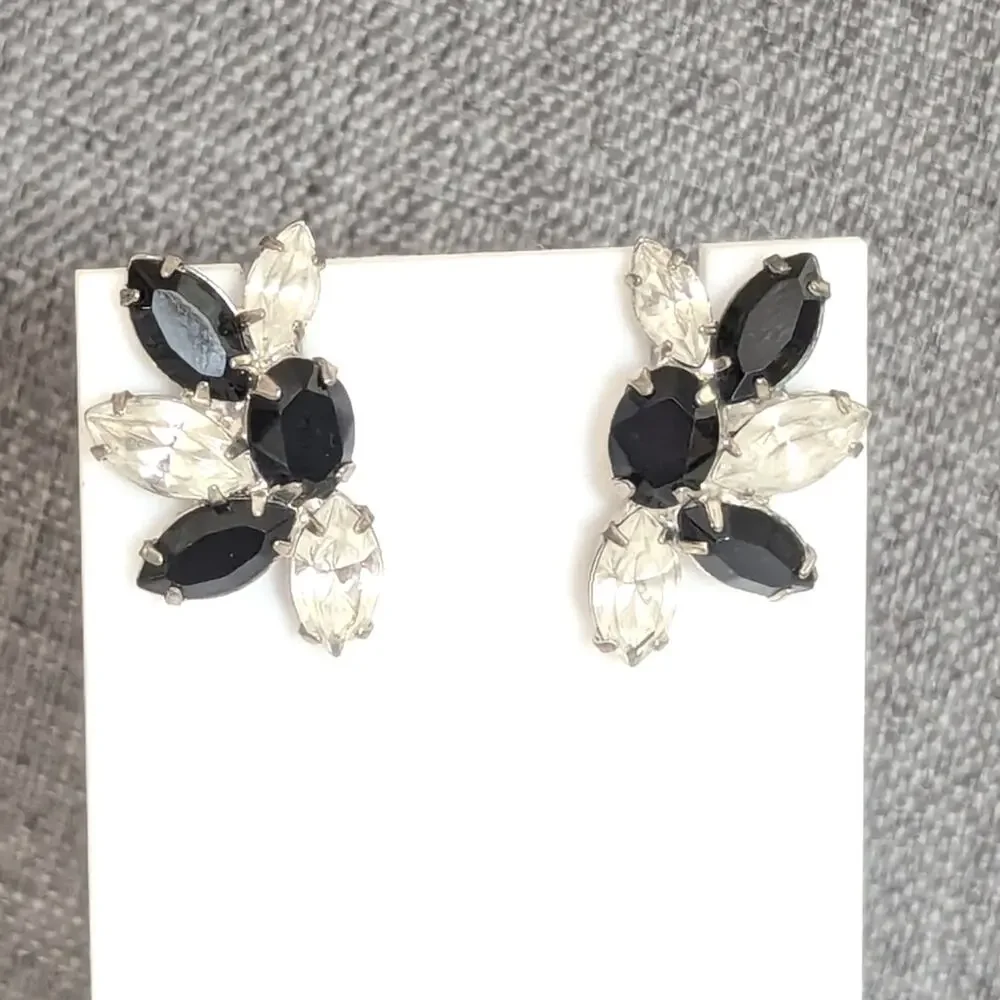 Vintage Stunning Glass Black Jet Rhinestone Cluster Evening Event Post Earrings